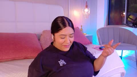 Leah online show from 12, 9, 2025