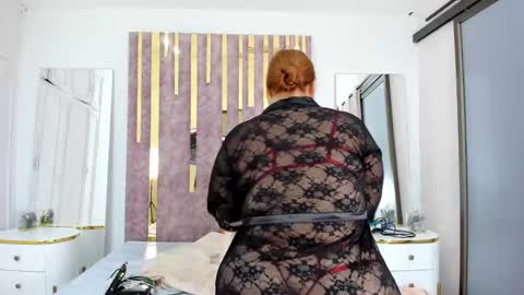 Leah  online show from 27, 2, 2025