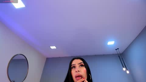 Snapshot of leahlombardi_ chatting on 4, 12, 2025 leahlombardi_ online show from 4, 12, 2025