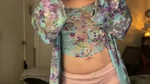 Leah Sparkles online show from 17, 2, 2026