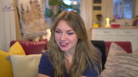 Snapshot of leahsunshine chatting on 17, 12, 2024 OnlyFans leahsunshine1 online show from 17, 12, 2024
