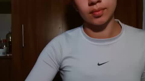 Snapshot of leanaalhub chatting on 18, 3, 2026 leanaalhub online show from 18, 3, 2026