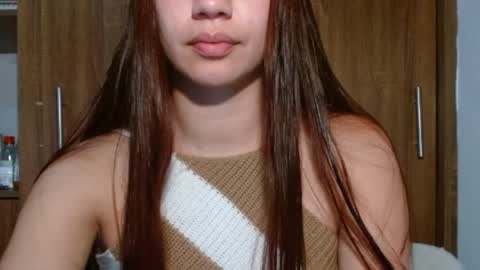 Snapshot of leanaalhub chatting on 25, 3, 2026 leanaalhub online show from 25, 3, 2026