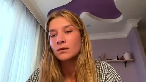 Snapshot of leantraugh chatting on 17, 6, 2026 Taya online show from 17, 6, 2026
