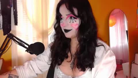 Lea Ray Pie online show from 16, 10, 2025