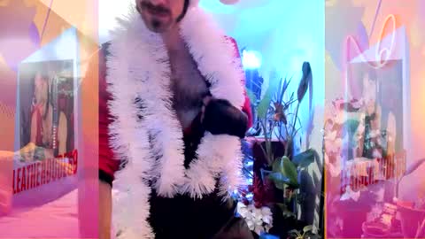 Snapshot of leatherdude69 chatting on 16, 12, 2024 leatherdude69 online show from 16, 12, 2024