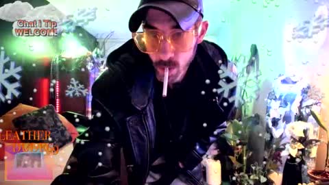 Snapshot of leatherdude69 chatting on 19, 12, 2024 leatherdude69 online show from 19, 12, 2024