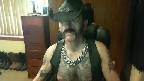 leathergreaser online show from 25, 11, 2025