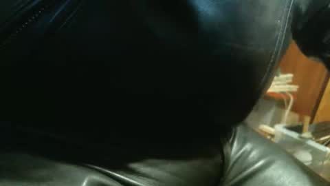 Leathermotocross online show from 14, 11, 2025