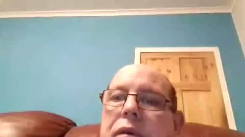 leatherpants68 online show from 12, 11, 2025