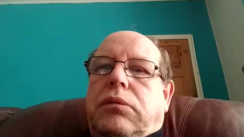 leatherpants68 online show from 13, 4, 2026