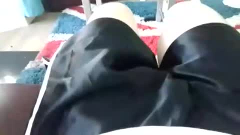 Snapshot of leatherpants68 chatting on 10, 6, 2026 leatherpants68 online show from 10, 6, 2026