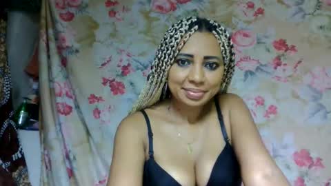 Snapshot of leatianaa chatting on 9, 6, 2026 leatianaa online show from 9, 6, 2026