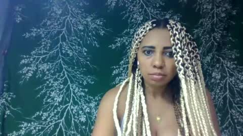 Snapshot of leatianaa chatting on 26, 6, 2026 leatianaa online show from 26, 6, 2026