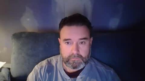 lecheare28 online show from 12, 2, 2026