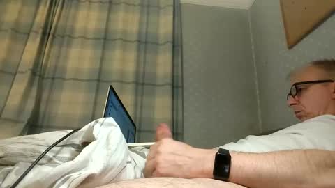 lechertachatte4444 online show from 23, 1, 2025