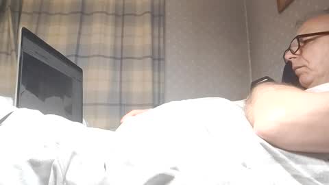 lechertachatte4444 online show from 28, 1, 2025