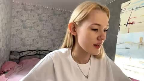 Snapshot of leealaya chatting on 28, 4, 2026 Kate online show from 28, 4, 2026