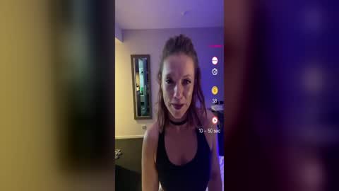 Snapshot of leelou_dallas chatting on 10, 7, 2026 Leelou online show from 10, 7, 2026