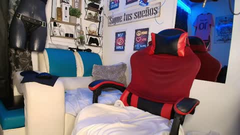 Snapshot of leenar_key chatting on 1, 4, 2026 leenar_key online show from 1, 4, 2026