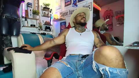 Snapshot of leenar_key chatting on 21, 4, 2026 leenar_key online show from 21, 4, 2026