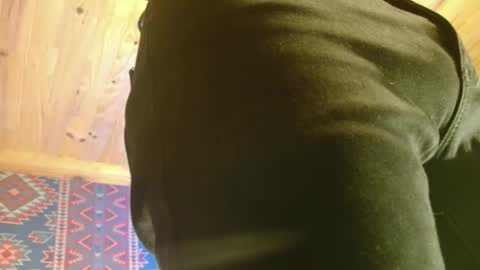 Snapshot of lefrancais33000 chatting on 28, 11, 2025 Dliciousman online show from 28, 11, 2025