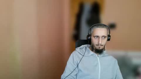 lefrenchiies online show from 27, 2, 2026