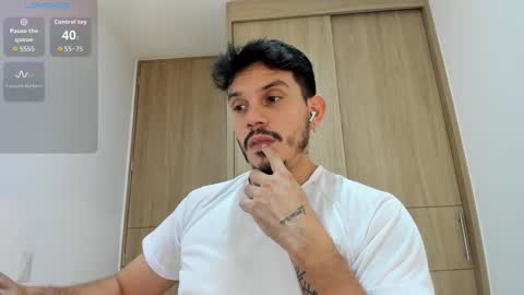 Alejandro online show from 6, 11, 2025