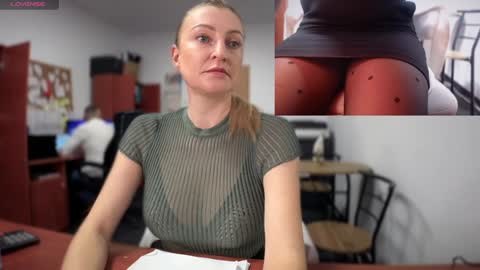 Snapshot of legsl0ng chatting on 13, 12, 2024 LegsLONG online show from 13, 12, 2024