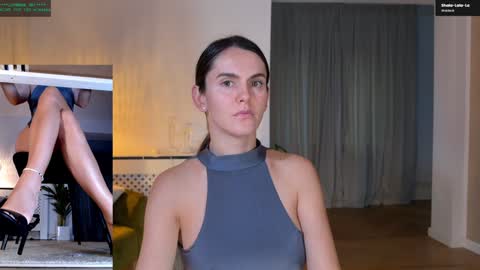 Snapshot of legswattitude chatting on 8, 10, 2025 Elle online show from 8, 10, 2025