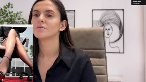 Elle  online show from 18, 11, 2025