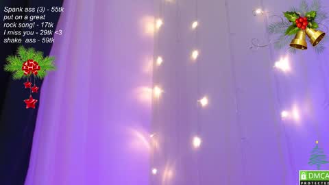 Snapshot of leia_bell chatting on 7, 12, 2024 hey Im Leia and I love rock  online show from 7, 12, 2024