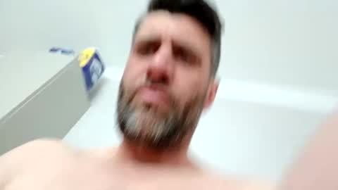 Snapshot of leightimmins001 chatting on 17, 4, 2026 leightimmins001 online show from 17, 4, 2026