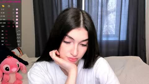 Snapshot of leila_4ever chatting on 17, 4, 2026 Leila online show from 17, 4, 2026