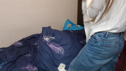 leila_bambi online show from 22, 2, 2025