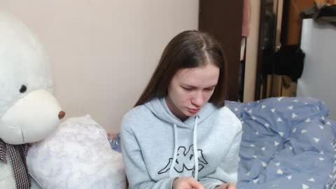 leila_bambi_ online show from 9, 12, 2024