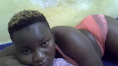 Snapshot of leilah_cute19 chatting on 10, 3, 2026 leilah_cute19 online show from 10, 3, 2026