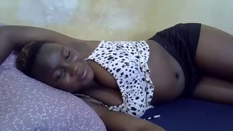 Snapshot of leilah_cute19 chatting on 16, 3, 2026 leilah_cute19 online show from 16, 3, 2026