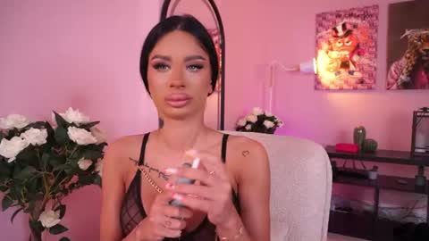 Leila online show from 30, 6, 2026