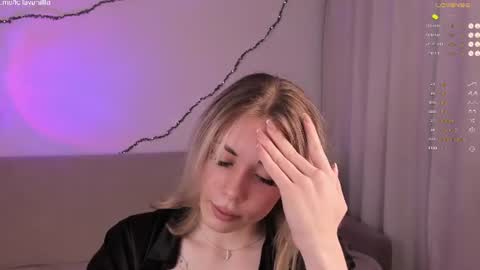Snapshot of leilalafleur_ chatting on 15, 6, 2026 leilalafleur_ online show from 15, 6, 2026