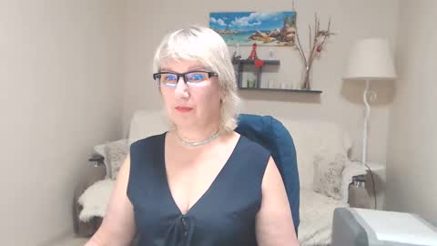 Snapshot of leilamays chatting on 22, 2, 2025 Leila Kinky online show from 22, 2, 2025