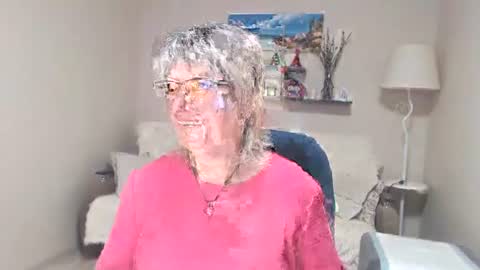 Snapshot of leilamays chatting on 7, 7, 2026 Leila Kinky online show from 7, 7, 2026