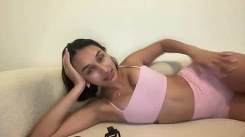 Snapshot of leilanimay chatting on 1, 4, 2026 Leilani online show from 1, 4, 2026