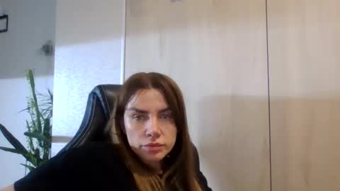 lena6122000 online show from 19, 9, 2025