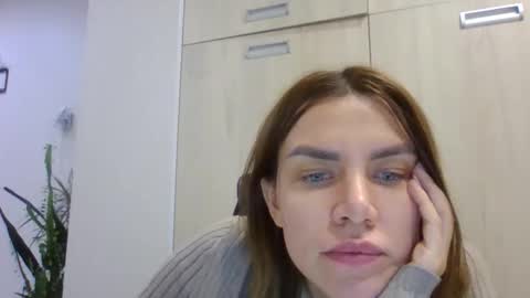 lena6122000 online show from 21, 10, 2025