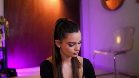 Snapshot of lena_laurent chatting on 16, 3, 2026 Lena Laurent online show from 16, 3, 2026