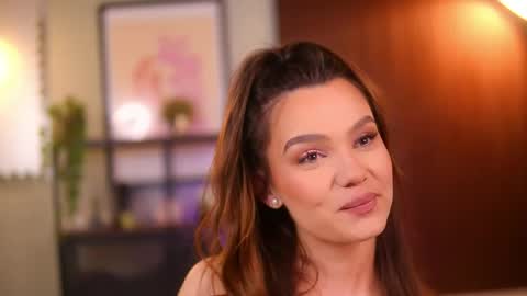 Snapshot of lena_laurent chatting on 3, 4, 2026 Lena Laurent online show from 3, 4, 2026