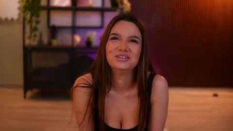 Snapshot of lena_laurent chatting on 9, 4, 2026 Lena Laurent online show from 9, 4, 2026