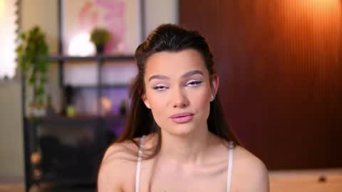 Snapshot of lena_laurent chatting on 16, 4, 2026 Lena Laurent online show from 16, 4, 2026