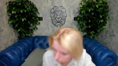 Lena online show from 12, 12, 2024
